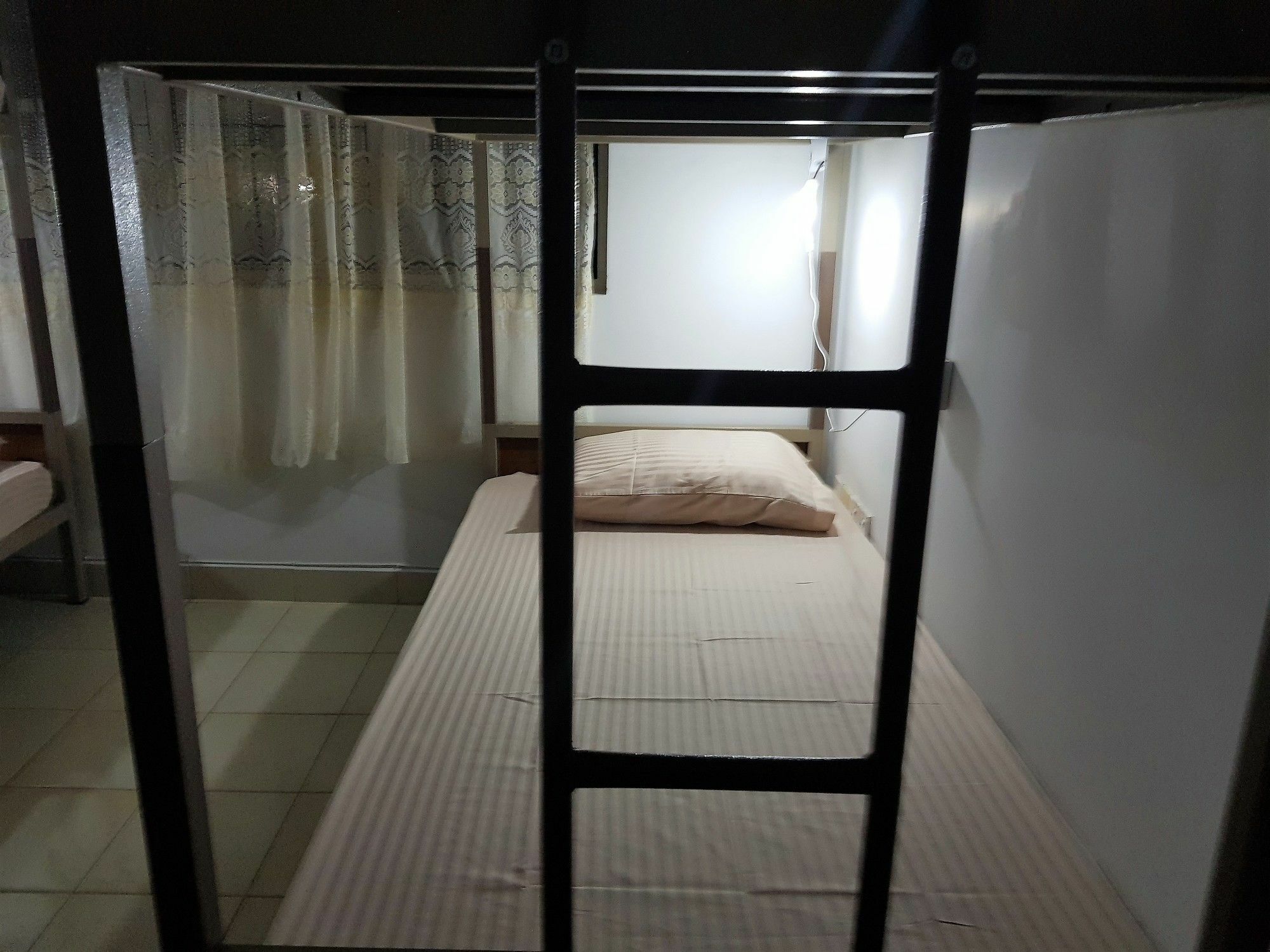 Yoyo Airport Hostel Negombo Buitenkant foto