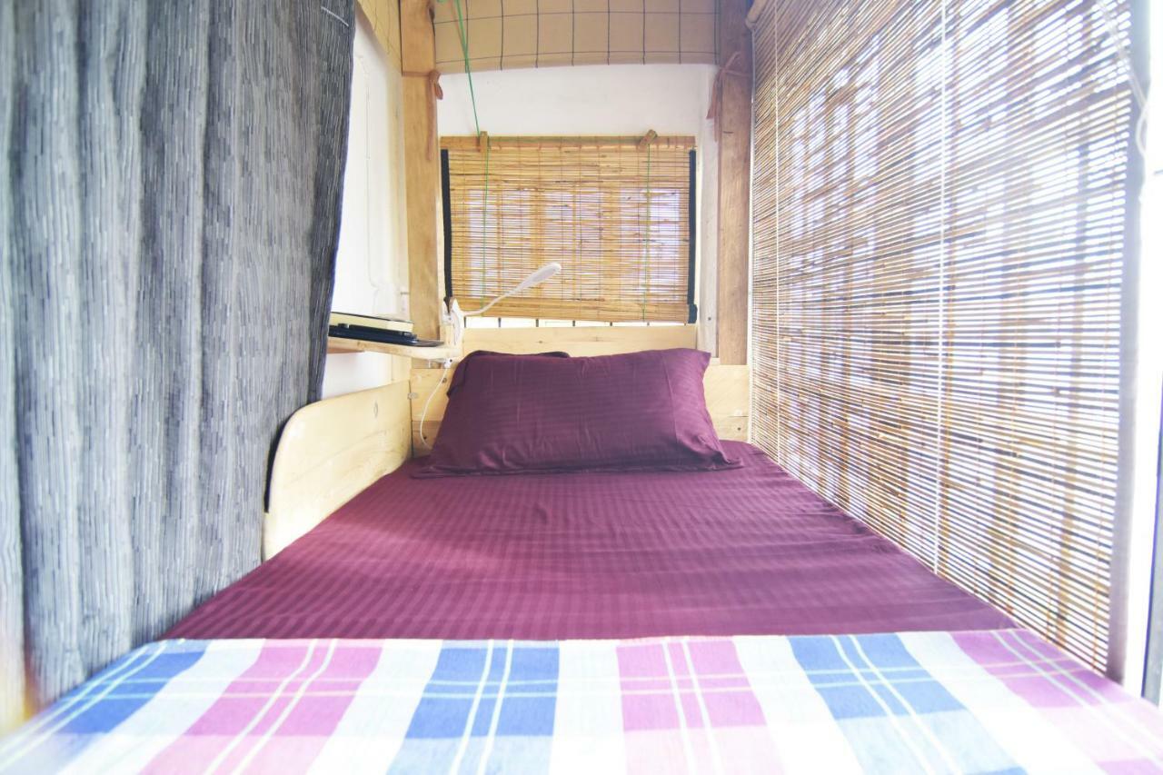 Yoyo Airport Hostel Negombo Buitenkant foto